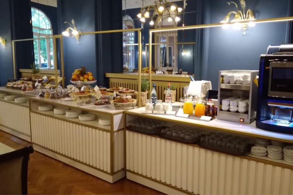 סלסומאג'יורה טרמה Grand Hotel Regina Salsomaggiore מראה חיצוני תמונה