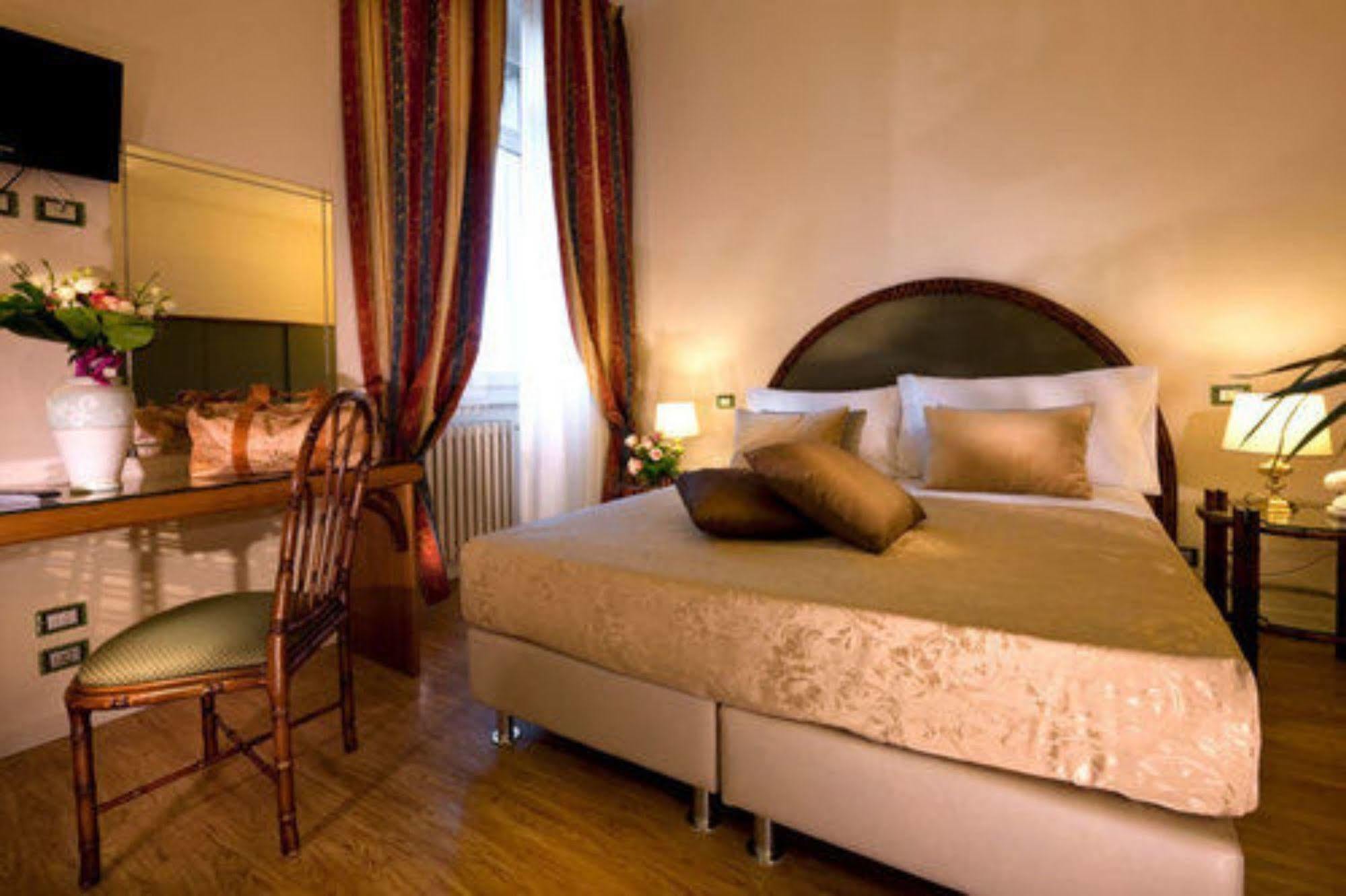 סלסומאג'יורה טרמה Grand Hotel Regina Salsomaggiore מראה חיצוני תמונה